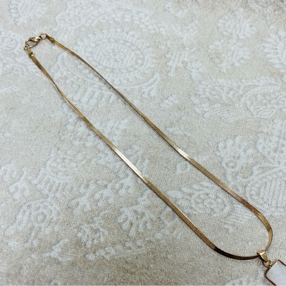 Vintage Herringbone Gold Tone Necklace White Quartz Stone Long Bar Pendant - Picture 8 of 16